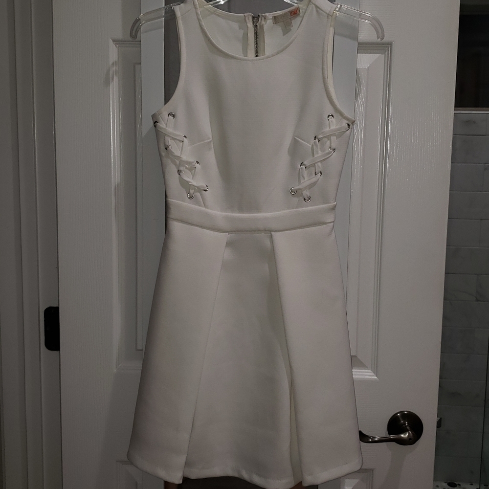 GB White Dress Size XS